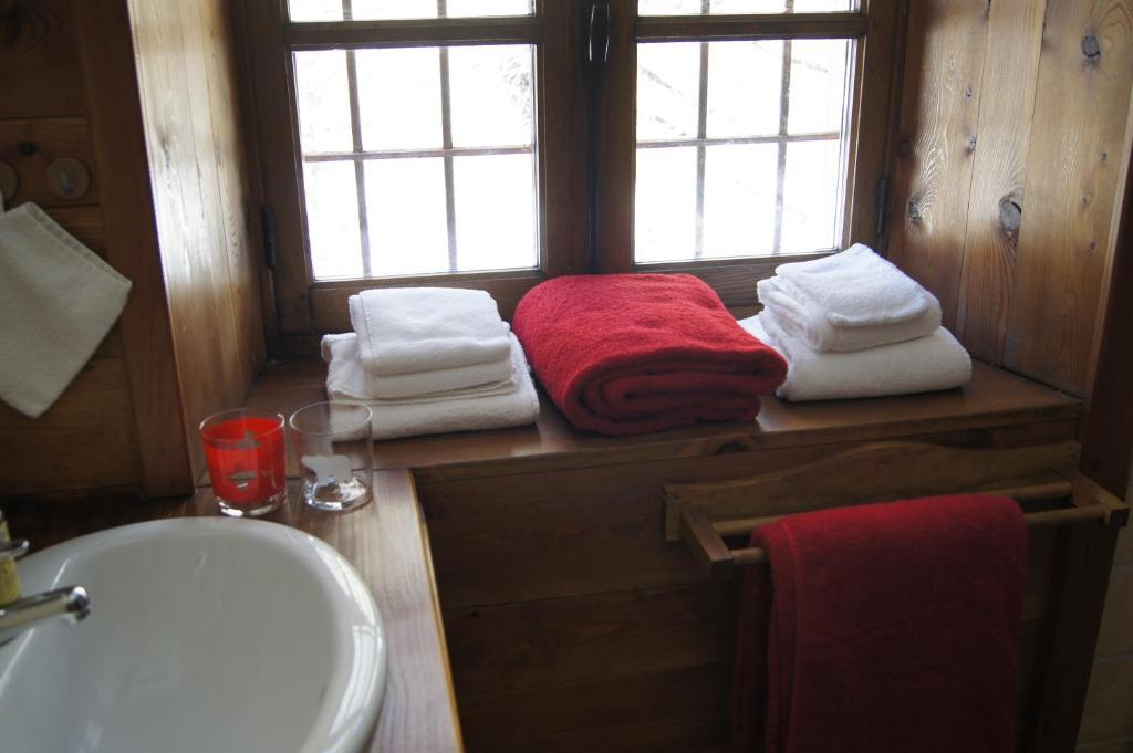 Chalet Lavis Trafford Panzió Bramans Szoba fotó